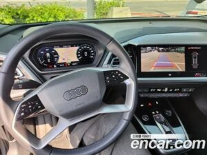 Audi Q4 e-TRON 40 2022 года из Южной Кореи