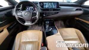 Lexus ES Executive 2021 года из Южной Кореи