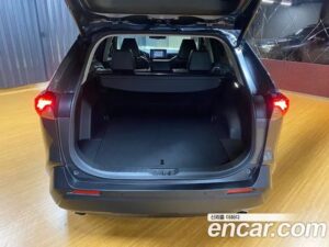Toyota RAV4 2.5 2WD HYBRID 2022 года из Южной Кореи