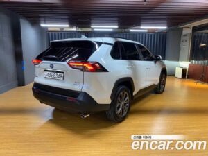 Toyota RAV4 2.5 2WD HYBRID 2022 года из Южной Кореи
