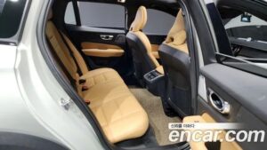 Volvo V60 T5 PRO AWD 2020 года из Южной Кореи