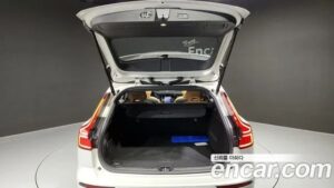Volvo V60 T5 PRO AWD 2020 года из Южной Кореи