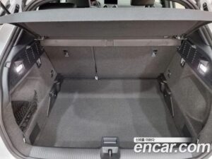 Audi Q2 35 TDI Premium 2023 года из Южной Кореи