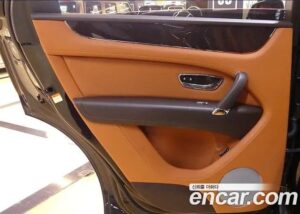 Bentley Bentayga 4.0 V8 2020 года из Южной Кореи