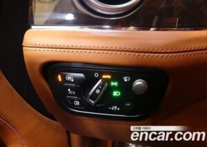 Bentley Bentayga 4.0 V8 2020 года из Южной Кореи