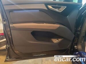 Audi Q4 e-TRON 40 Premium 2022 года из Южной Кореи