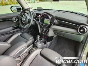 Mini Cooper HIGH 2020 года из Южной Кореи