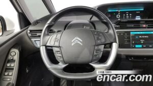 Citroen-DS C4 SpaceTourer 2.0 BlueHDi SHINE 2019 года из Южной Кореи