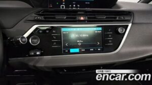Citroen-DS C4 SpaceTourer 2.0 BlueHDi SHINE 2019 года из Южной Кореи