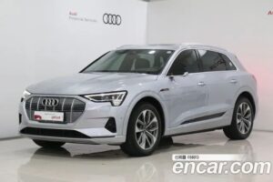 Audi e-tron 55 4WD 2022 года из Южной Кореи