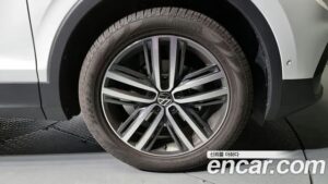 Volkswagen Tiguan 2.0 TDI 4motion Prestige 2023 года из Южной Кореи