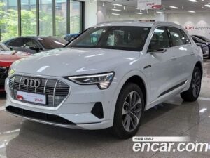 Audi e-tron 55 4WD 2022 года из Южной Кореи