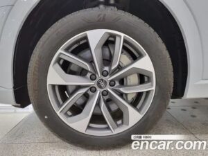 Audi e-tron 55 4WD 2022 года из Южной Кореи