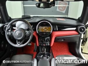 Mini Cooper JCW 2021 года из Южной Кореи