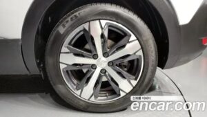 Peugeot 5008 1.5 BlueHDi ALLURE 2020 года из Южной Кореи