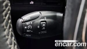 Peugeot 5008 1.5 BlueHDi ALLURE 2020 года из Южной Кореи