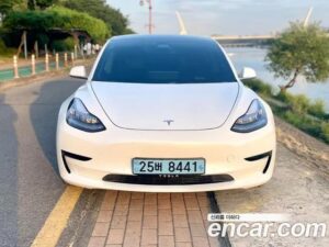 Tesla Model 3 Standard RANGE Plus 2020 года из Южной Кореи