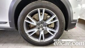 Volvo V90 T5 PRO AWD 2020 года из Южной Кореи