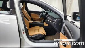 Volvo V90 T5 PRO AWD 2020 года из Южной Кореи