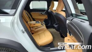Volvo V90 T5 PRO AWD 2020 года из Южной Кореи
