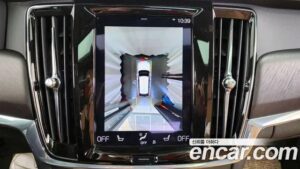 Volvo V90 T5 PRO AWD 2020 года из Южной Кореи