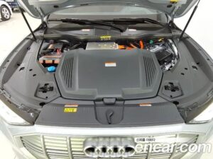 Audi e-tron 55 4WD 2022 года из Южной Кореи