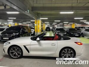 BMW Z4 sDrive20i Sport 2022 года из Южной Кореи