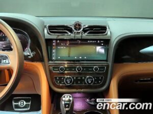 Bentley Bentayga 6.0 W12 2021 года из Южной Кореи