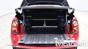Mini Cooper Convertible DEFAULT 2023 года из Южной Кореи