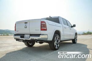 Dodge Ram Pick Up 5.7 2021 года из Южной Кореи