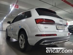 Audi Q7 45 TDI 4WD 2020 года из Южной Кореи