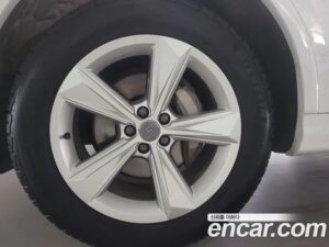 Audi Q7 45 TDI 4WD 2020 года из Южной Кореи
