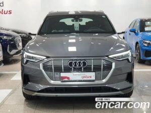 Audi e-tron 55 4WD 2022 года из Южной Кореи