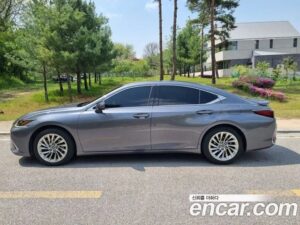 Lexus ES Executive 2020 года из Южной Кореи