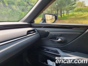Lexus ES Executive 2020 года из Южной Кореи