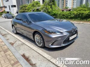 Lexus ES Executive 2020 года из Южной Кореи