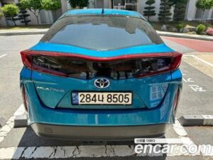 Toyota Prius 1.8 2021 года из Южной Кореи