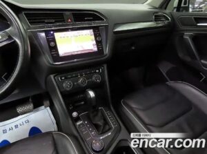 Volkswagen Tiguan 2.0 TDI 4motion Prestige 2020 года из Южной Кореи