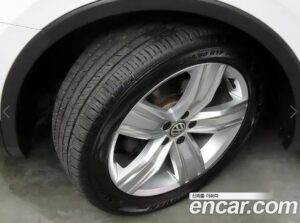Volkswagen Tiguan 2.0 TDI 4motion Prestige 2020 года из Южной Кореи