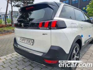 Peugeot 5008 2.0 BlueHDi GT 2020 года из Южной Кореи