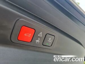 Peugeot 5008 2.0 BlueHDi GT 2020 года из Южной Кореи