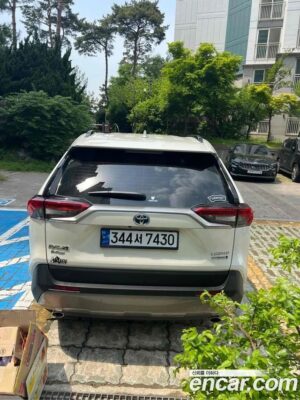 Toyota RAV4 2.5 4WD HYBRID 2022 года из Южной Кореи