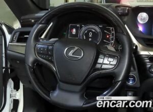 Lexus ES Executive 2020 года из Южной Кореи