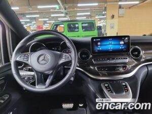 Mercedes-Benz V-Class V300 CDI 2021 года из Южной Кореи