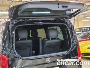 Mercedes-Benz V-Class V300 CDI 2021 года из Южной Кореи