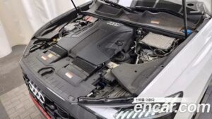 Audi Q8 50 TDI 4WD Premium 2021 года из Южной Кореи