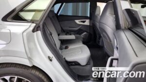 Audi Q8 50 TDI 4WD Premium 2021 года из Южной Кореи