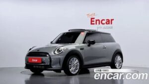 Mini Cooper CLASSIC Plus 2022 года из Южной Кореи