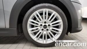 Mini Cooper CLASSIC Plus 2022 года из Южной Кореи