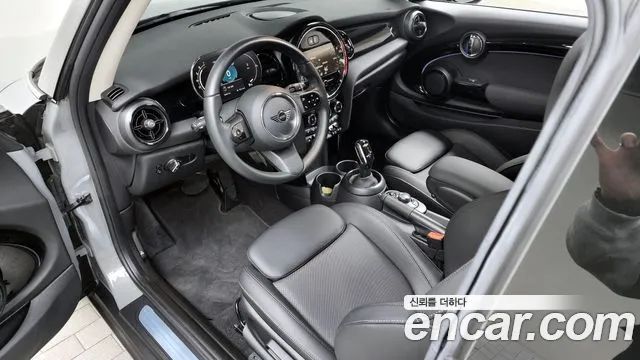 34958057_007-1.jpg Mini Cooper CLASSIC Plus 2022 года из Южной Кореи